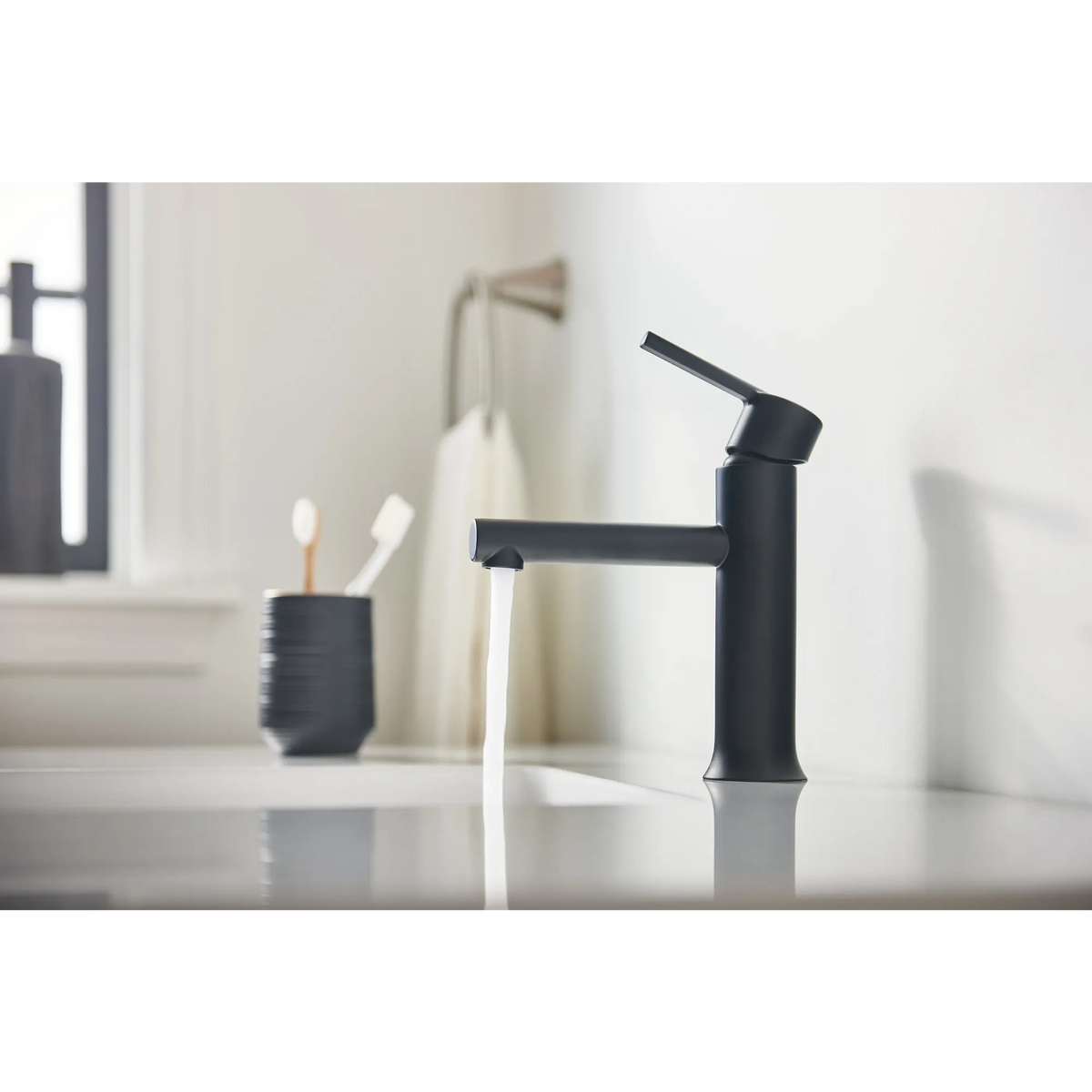 84770BL - Matte Black