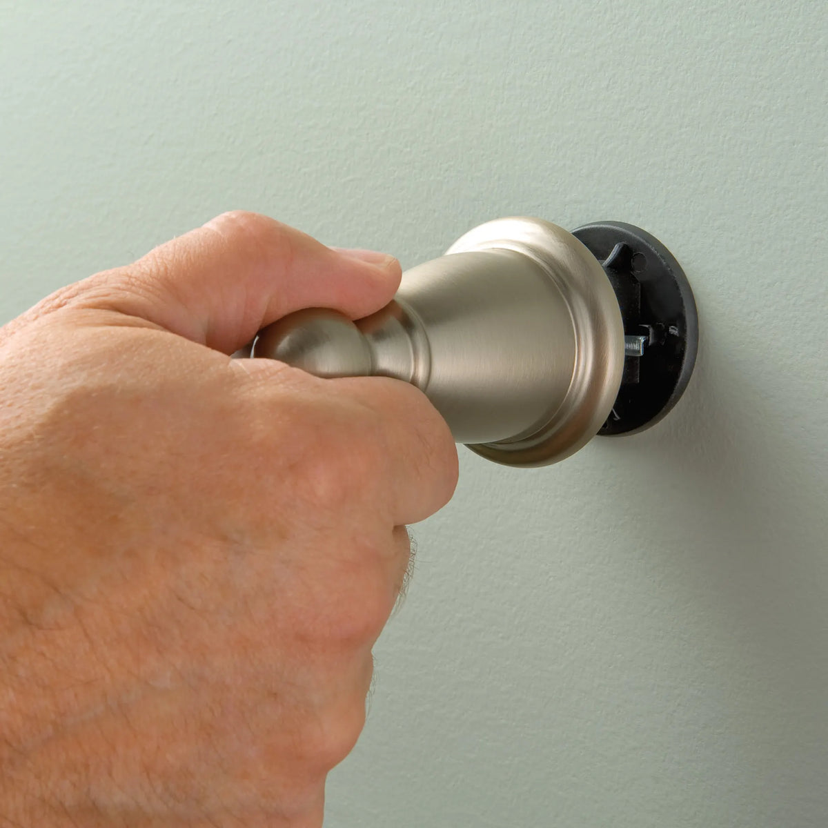 YB2218BN - Brushed Nickel